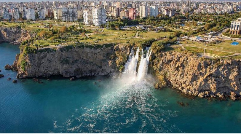 FALEZLER BOYUNCA YÜRÜYÜŞ